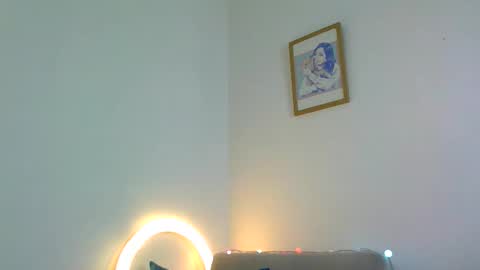 Snapshot of aleska_dollx chatting on May 23, 2026, 10:25 pm QUEEN OFF MILk IM BACK 15 NOV online show from May 23, 2026, 10:25 pm