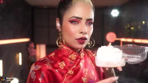 Alessa Goreng online show from November 30, 2025, 7:56 am