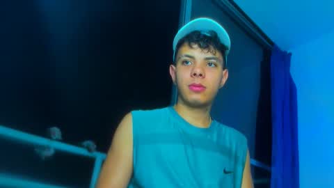 Snapshot of alessandro__777 chatting on November 3, 2025, 4:25 am Alessandro online show from November 3, 2025, 4:25 am