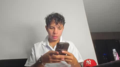 Snapshot of alessandro__777 chatting on March 3, 2026, 7:14 am Alessandro online show from March 3, 2026, 7:14 am