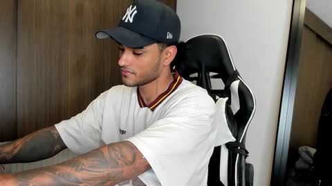 Alessandro Vanni online show from January 13, 2025, 11:27 pm