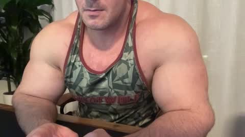 Alessandrobuilder online show from October 14, 2025, 7:36 pm