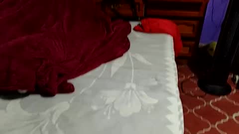 alessandrodmv online show from June 5, 2026, 4:41 am
