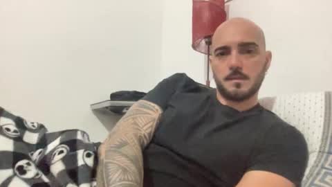 Snapshot of alessandromori91 chatting on December 15, 2025, 11:42 pm alessandromori91 online show from December 15, 2025, 11:42 pm