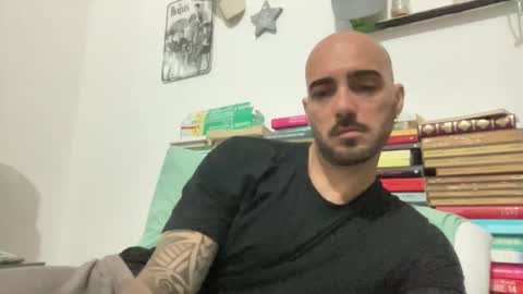 alessandromori91 online show from May 8, 2026, 11:21 pm
