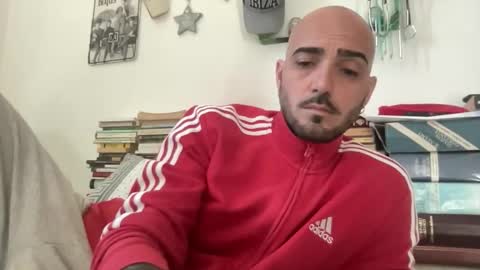 alessandromori91 online show from May 17, 2026, 4:03 pm