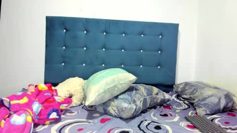 alessia_hot1 online show from February 16, 2026, 1:13 am