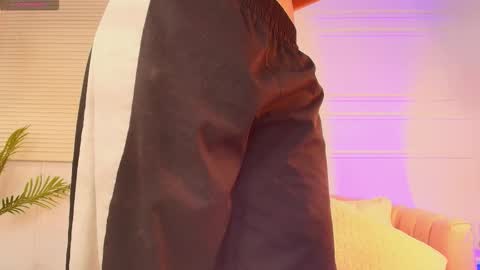 Alejandra  online show from December 2, 2025, 12:32 pm