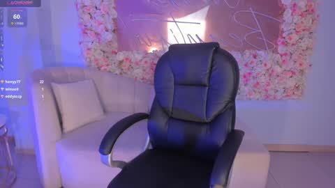 Alessia  online show from December 12, 2024, 2:15 am