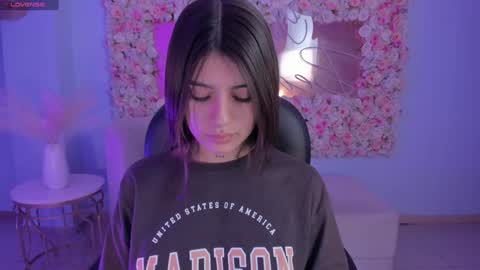 Alessia  online show from December 12, 2024, 7:48 pm