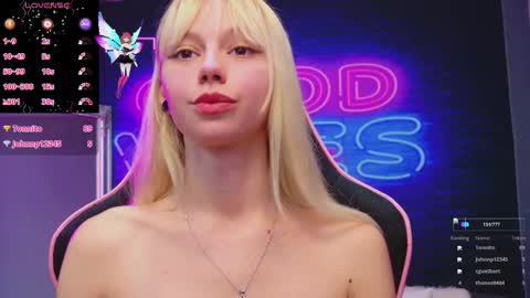 alessiacroft online show from October 3, 2025, 4:53 am