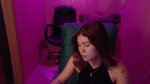 alessiamonroe_ online show from May 28, 2026, 8:28 pm