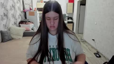 Snapshot of aletta_oushen chatting on November 15, 2025, 11:40 am Aletta Oushen online show from November 15, 2025, 11:40 am