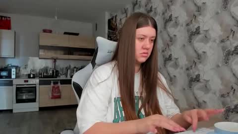 Snapshot of aletta_oushen chatting on November 22, 2025, 5:50 am Aletta Oushen online show from November 22, 2025, 5:50 am