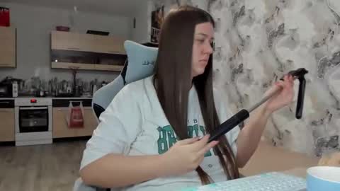 Snapshot of aletta_oushen chatting on November 22, 2025, 5:56 pm Aletta Oushen online show from November 22, 2025, 5:56 pm