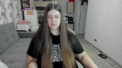 Snapshot of aletta_oushen chatting on December 4, 2025, 10:13 am Aletta Oushen online show from December 4, 2025, 10:13 am