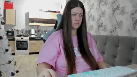 Snapshot of aletta_oushen chatting on January 7, 2026, 11:34 am Aletta Oushen online show from January 7, 2026, 11:34 am