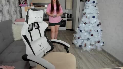 Snapshot of aletta_oushen chatting on January 12, 2026, 9:25 am Aletta Oushen online show from January 12, 2026, 9:25 am