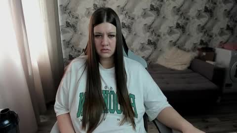 Snapshot of aletta_oushen chatting on February 22, 2026, 7:08 am Aletta Oushen online show from February 22, 2026, 7:08 am