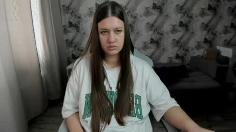 Aletta Oushen online show from April 18, 2026, 10:41 am