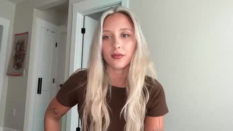 alex  online show from September 17, 2025, 5:47 pm