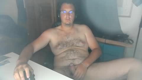 alex90080 online show from May 31, 2026, 10:33 pm