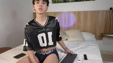 Snapshot of alex__fire_ chatting on October 19, 2025, 3:45 pm alex online show from October 19, 2025, 3:45 pm