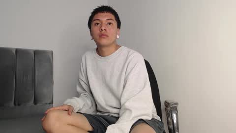 Owen online show from December 17, 2025, 1:22 am