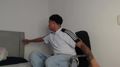 Owen online show from April 11, 2026, 4:39 am