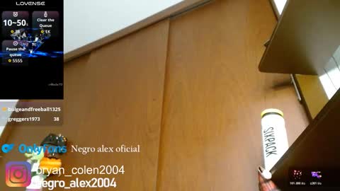 Snapshot of alex_bbc2004 chatting on November 22, 2025, 1:10 pm alex bbc2004 online show from November 22, 2025, 1:10 pm