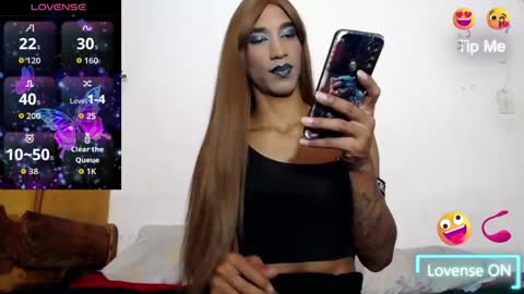 Snapshot of alex_charol chatting on May 19, 2026, 4:57 pm charol online show from May 19, 2026, 4:57 pm