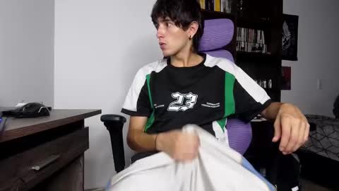 alex_connorr online show from November 10, 2025, 4:00 am