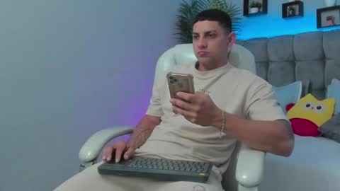 alex online show from May 15, 2026, 12:01 pm