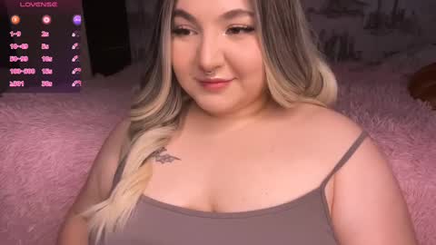 Snapshot of alex_dreams_ chatting on December 20, 2024, 1:11 pm Alex online show from December 20, 2024, 1:11 pm