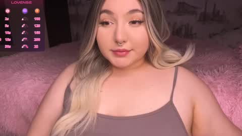 Snapshot of alex_dreams_ chatting on December 20, 2024, 4:46 pm Alex online show from December 20, 2024, 4:46 pm