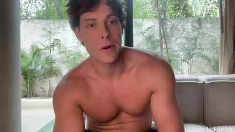 Alex Stone online show from June 1, 2026, 10:11 pm