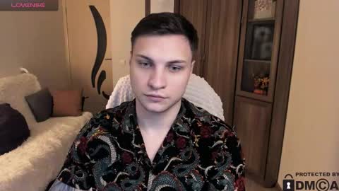 Snapshot of alex_milson chatting on November 6, 2025, 5:25 pm alex_milson online show from November 6, 2025, 5:25 pm