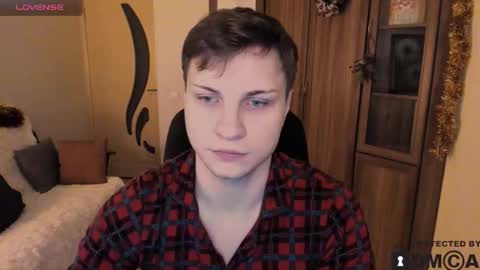 Snapshot of alex_milson chatting on December 15, 2025, 10:03 pm alex_milson online show from December 15, 2025, 10:03 pm