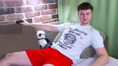 Alex online show from November 12, 2025, 7:53 am