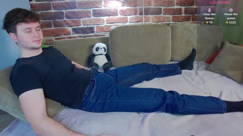 Alex online show from December 5, 2025, 5:49 am