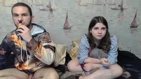 Alex and Sarah online show from February 10, 2025, 10:40 pm