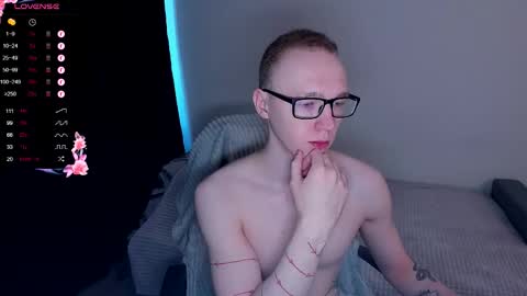 alex_silent online show from October 18, 2025, 10:05 am