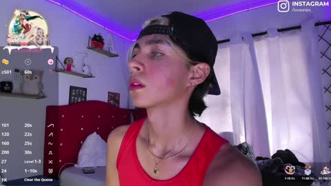 Snapshot of alex_sweet_69 chatting on December 24, 2024, 12:44 pm Alex online show from December 24, 2024, 12:44 pm