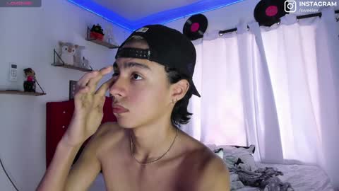 Snapshot of alex_sweet_69 chatting on January 9, 2025, 1:13 pm Alex online show from January 9, 2025, 1:13 pm