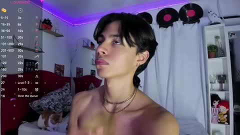 Snapshot of alex_sweet_69 chatting on February 24, 2025, 11:21 am Alex online show from February 24, 2025, 11:21 am