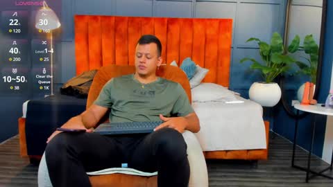 Alex Towers online show from December 21, 2024, 6:55 pm