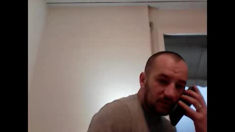 Snapshot of alex_vlad chatting on March 1, 2026, 6:15 am Alexandru online show from March 1, 2026, 6:15 am