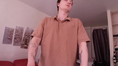 Snapshot of alex_wandhot chatting on May 4, 2026, 8:32 am Alex WandHot online show from May 4, 2026, 8:32 am