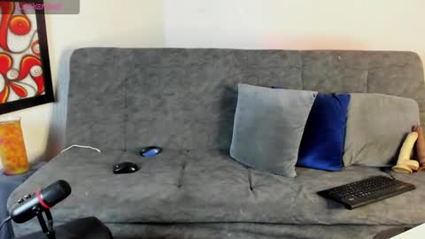 Alex Woll online show from February 5, 2026, 9:30 pm