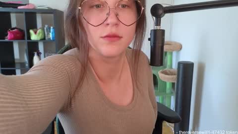 Snapshot of alexa_dream chatting on October 2, 2025, 8:49 pm dont be afraid to click social media link its working just click on that online show from October 2, 2025, 8:49 pm